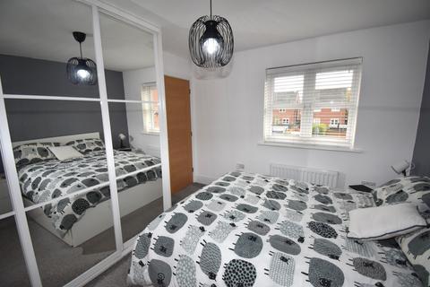3 bedroom detached house to rent, Tyldesley, Manchester M29
