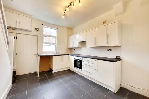 2 bedroom end of terrace house to rent - Broadfield Road, Reddish, Stockport, SK5