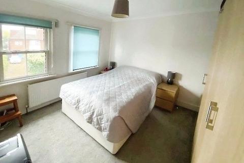3 bedroom semi-detached house for sale - London Road, Dunton Green, Sevenoaks