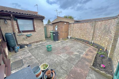 2 bedroom semi-detached bungalow for sale, Peterborough PE1