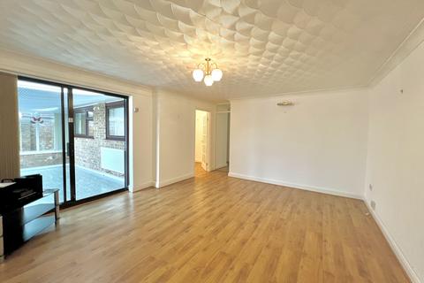 2 bedroom semi-detached bungalow for sale, Peterborough PE1