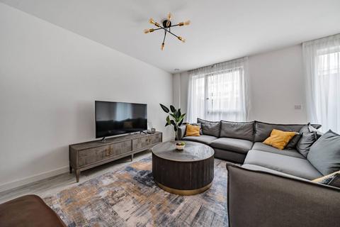 3 bedroom maisonette for sale, Castle Street, Upton Park, London, E13