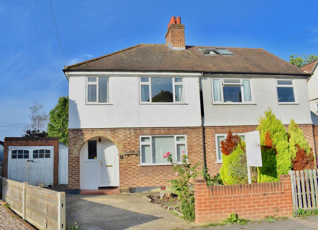 Ashtead, Ashtead KT21 3 bed semidetached house for sale £575,000