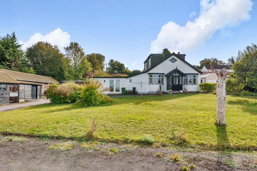 Burgh Heath Road, Epsom KT17 3 bed cottage for sale £850,000