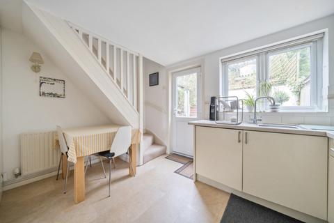 91 Kings Road, Haslemere, GU27 2QG