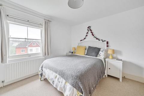 91 Kings Road, Haslemere, GU27 2QG