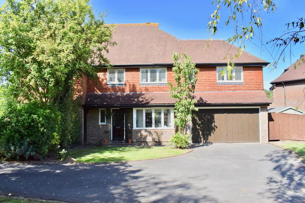 Ashtead, Ashtead KT21 5 bed semidetached house for sale £925,000