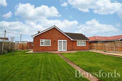 8 West Avenue, Mayland, Chelmsford, CM3 6AF