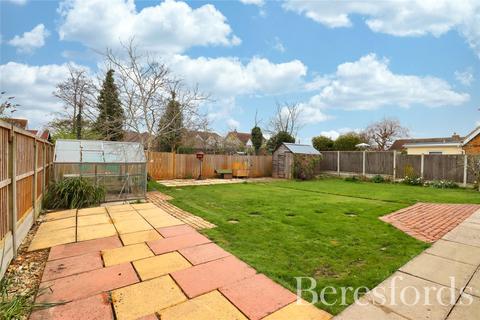 8 West Avenue, Mayland, Chelmsford, CM3 6AF