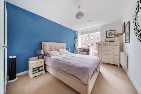 3 bedroom flat for sale, Adenmore Road, Catford