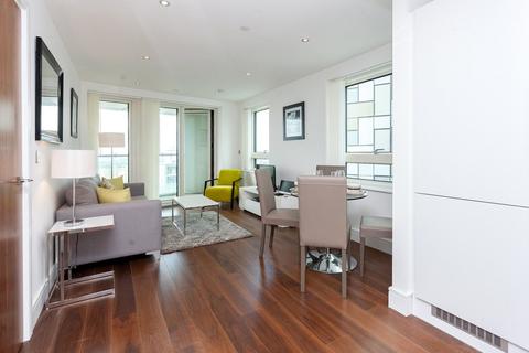 2 bedroom apartment for sale, Lincoln Plaza, South Quay, E14