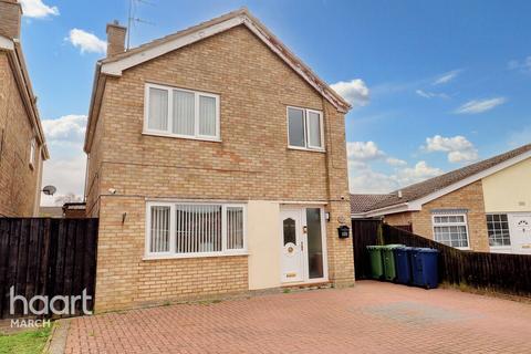 3 bedroom detached house for sale, Fairview Gardens, Chatteris