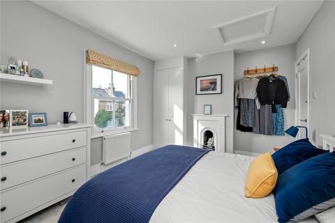 22 Avern Road, West Molesey, KT8 2JB