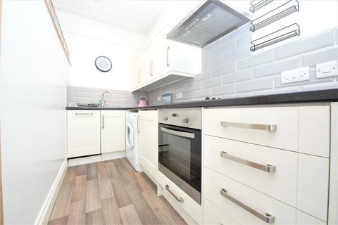 Studio to rent, Albion Place, Maidstone, ME14