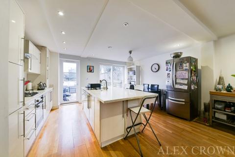 3 bedroom semi-detached house for sale - Sydney Road, Muswell Hill