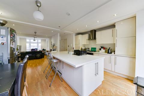 110 Sydney Road, London, N10 2RN