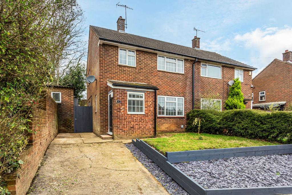 Greggs Wood Road Tunbridge Wells Tn2 3 Bed Semi Detached House £400 000