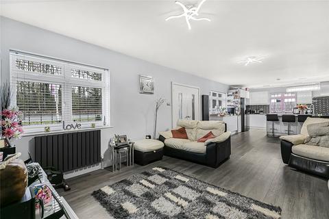 5 bedroom detached house for sale, Swanland Road, North Mymms, Hatfield, Hertfordshire, AL9