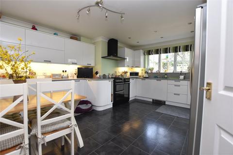 26 Baileys Gate, Cotford St Luke, Taunton, TA4 1JE