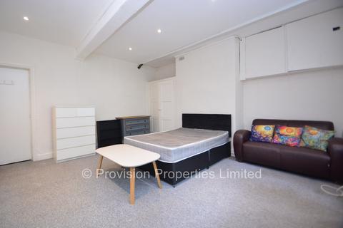 1 bedroom flat to rent, Moorland Road, Hyde Park LS6