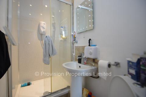 1 bedroom flat to rent, Moorland Road, Hyde Park LS6