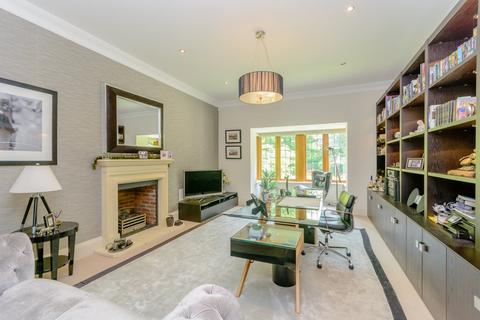 Grovebury House Mill Lane, Chalfont St Giles, HP8 4NR