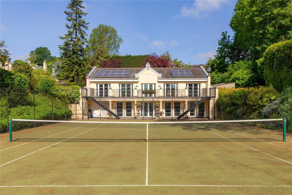 Pool House &amp; Tennis