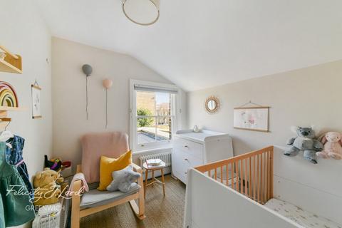 53 Cranbrook Road, London, SE8 4EJ