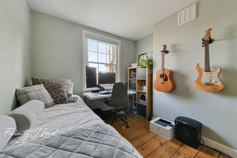 53 Cranbrook Road, London, SE8 4EJ