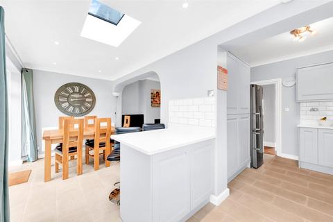 24 Springfield Road, Bexleyheath, DA7 6DX