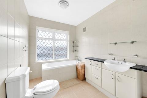 24 Springfield Road, Bexleyheath, DA7 6DX