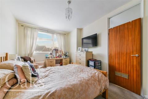 3 bedroom terraced house for sale, Warminster Road, South Norwood