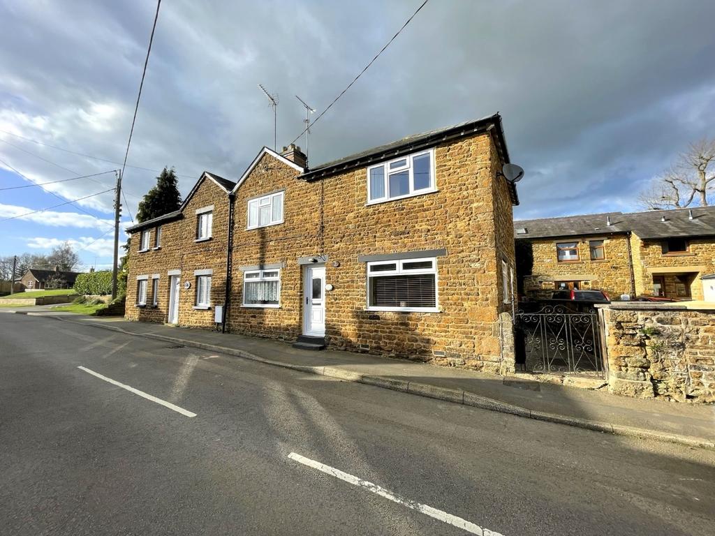 New Terrace, Byfield, NN11 6UY 3 bed semi-detached house for sale - £ ...