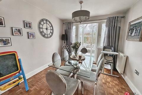 28 Dyffryn View, Bryncoch, Neath, SA10 7TU