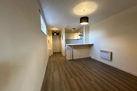 1 bedroom flat to rent, Hannington Place, Pokesdown, Bournemouth