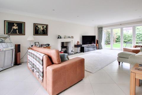 4 bedroom detached house for sale - Wickham Road, Shirley