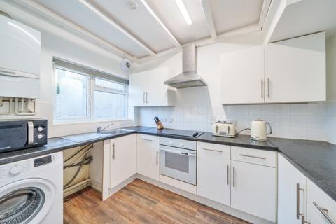 3 bedroom end of terrace house to rent - Grangecliffe Gardens London SE25