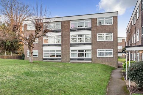 2 bedroom flat for sale, Downs Hill Road, Epsom KT18