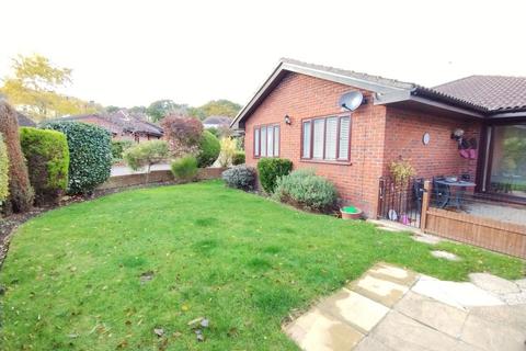 2 bedroom retirement property for sale, Oakmead Green, Epsom KT18