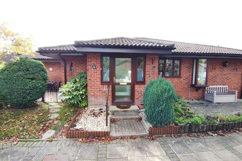 2 bedroom retirement property for sale, Oakmead Green, Epsom KT18