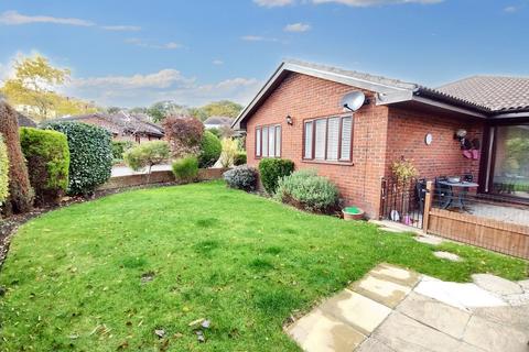 2 bedroom retirement property for sale, Oakmead Green, Epsom KT18