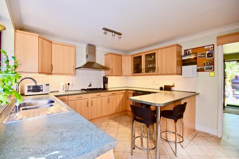4 bedroom detached house for sale, The Cedars, Leatherhead KT22