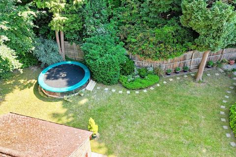 4 bedroom detached house for sale, The Cedars, Leatherhead KT22