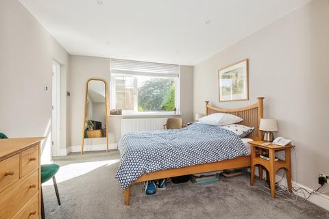 3 bedroom flat for sale - Epsom, Epsom KT18