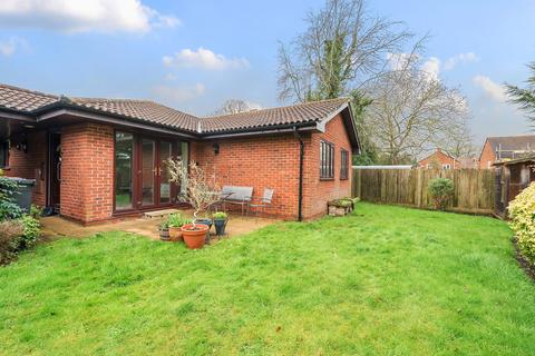 2 bedroom retirement property for sale, Oakmead Green, Epsom KT18