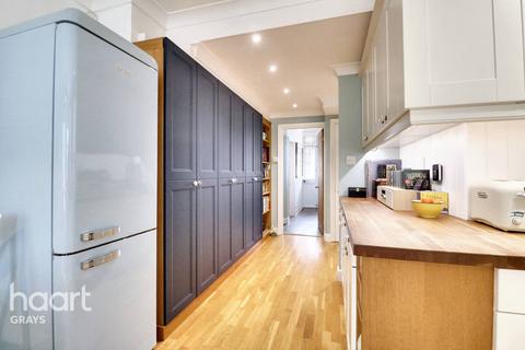 5 Denecroft Gardens, Grays, RM17 5SA