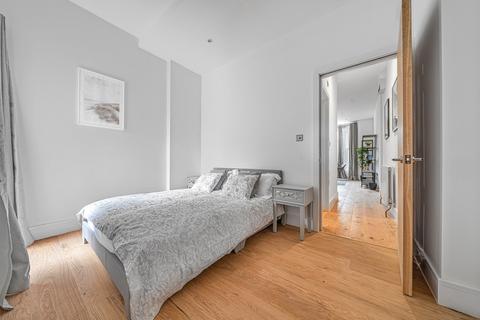 2 bedroom flat to rent, Nunhead Lane Peckham SE15