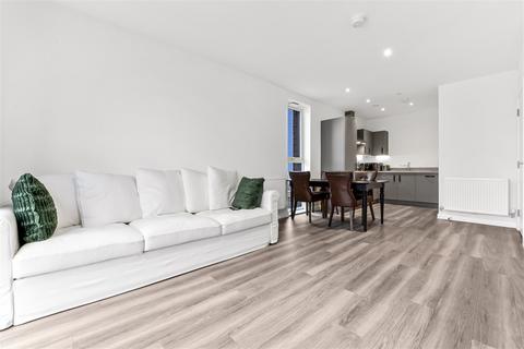 1 bedroom apartment to rent, Catimor House, Cranton Avenue, UB3