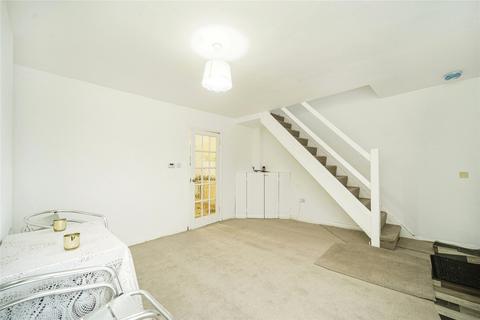3 bedroom end of terrace house for sale - Carisbrooke Road, Wednesbury, West Midlands, WS10