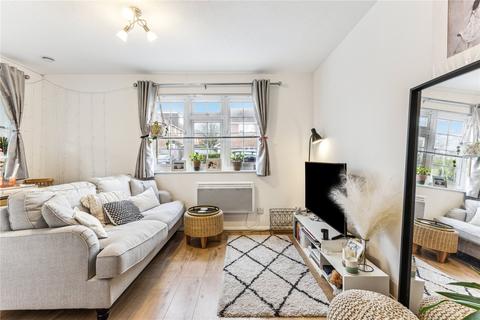 1 bedroom house to rent, St. Peter's Close, London, SW17